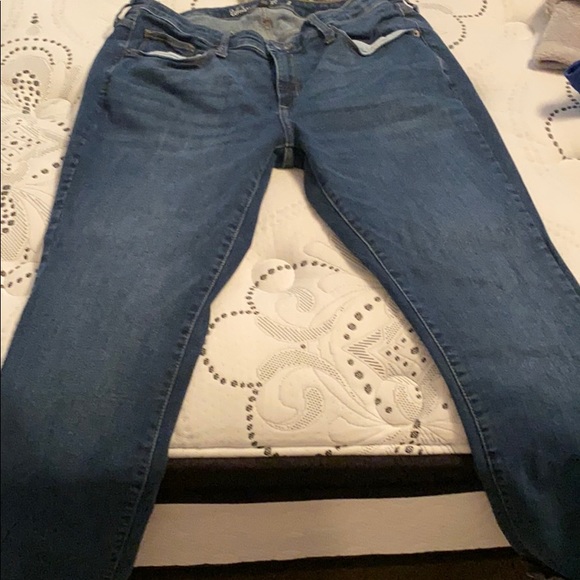 Pants and leggings and scrub bottoms - Picture 2 of 6